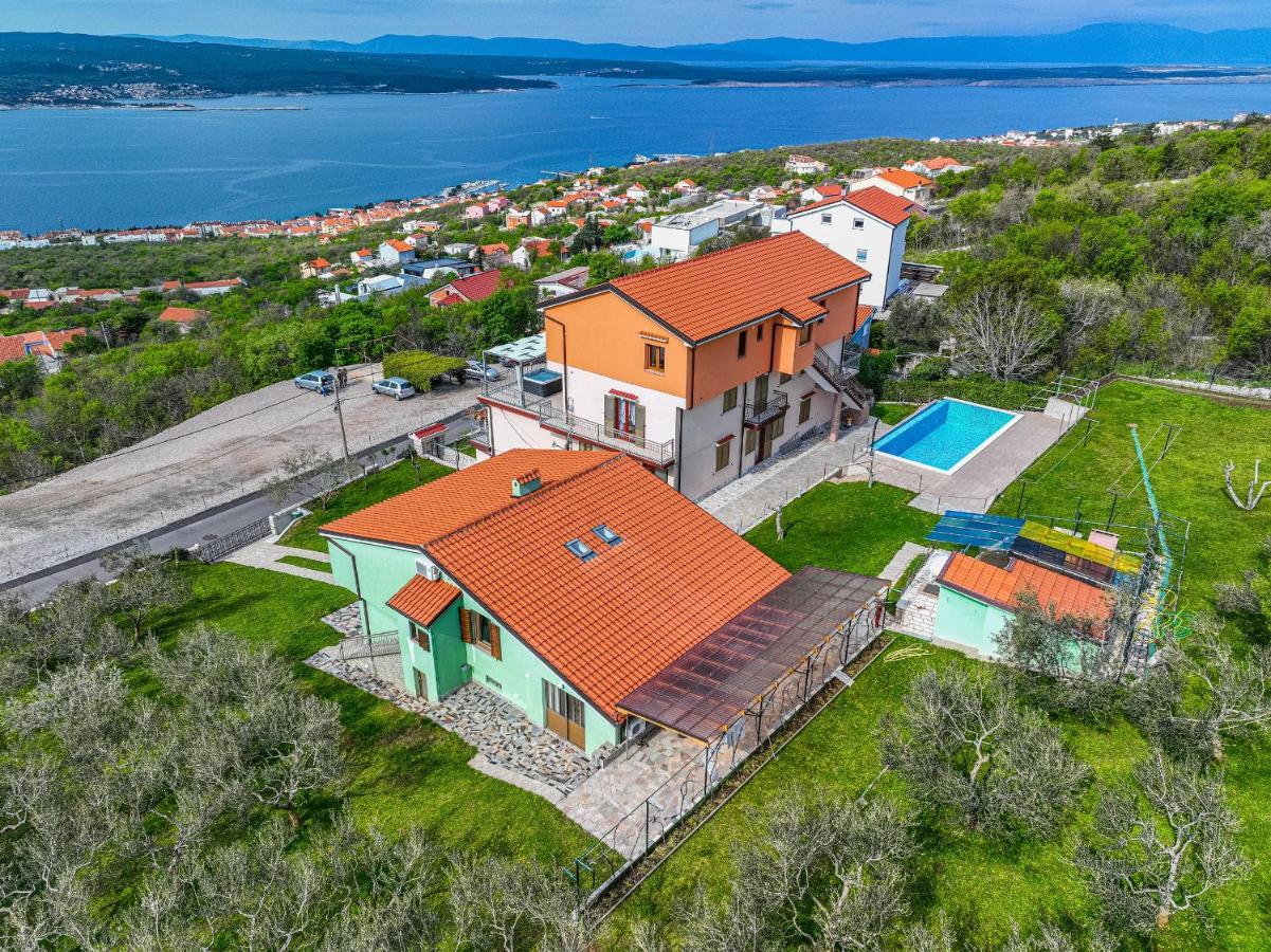 Apartments Francoise Crikvenica Exterior photo