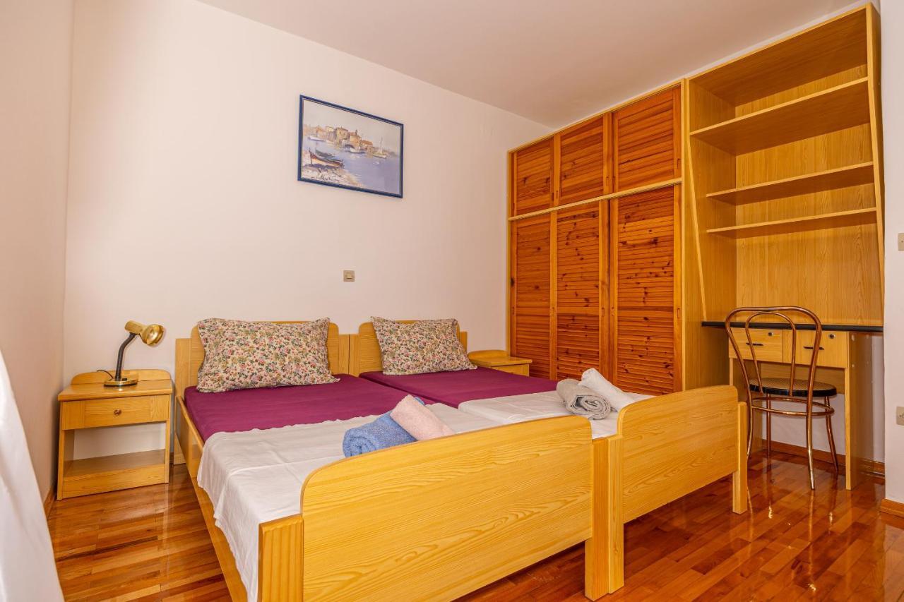 Apartments Francoise Crikvenica Exterior photo